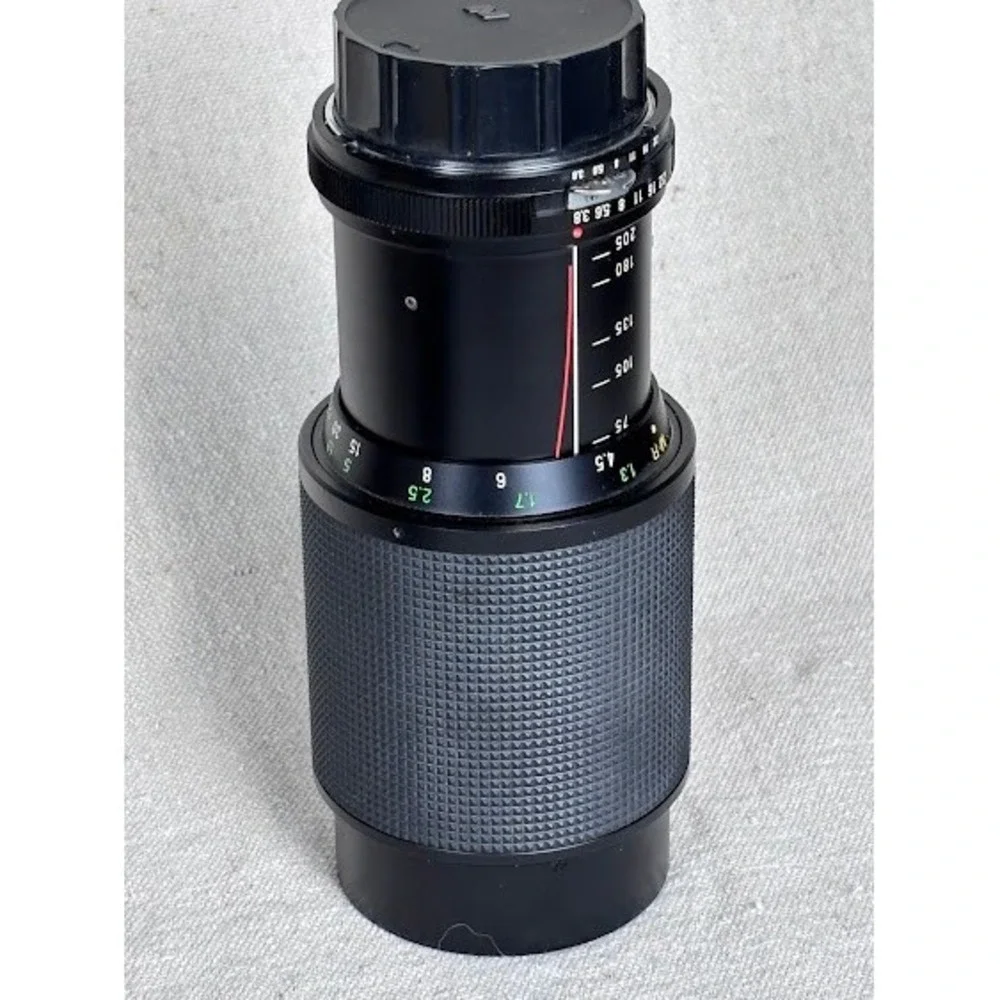 Vivitar 75-205mm f/3.8 Macro Focusing Zoom Lens 62mm Filter Diameter**UNTESTED**